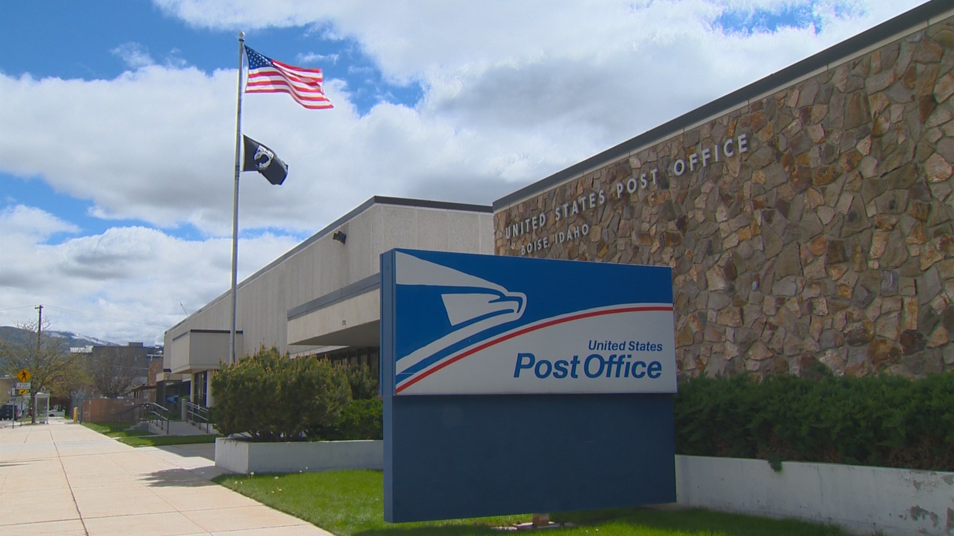 Postal Service offers new ‘informed delivery' service